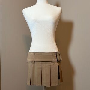 AKIRA Tan/Taupe Pleated Mini Skirt